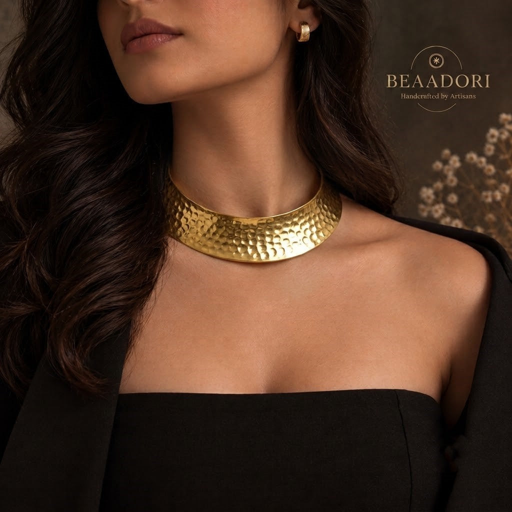 Aurelia Hammered Gold Collar Choker
