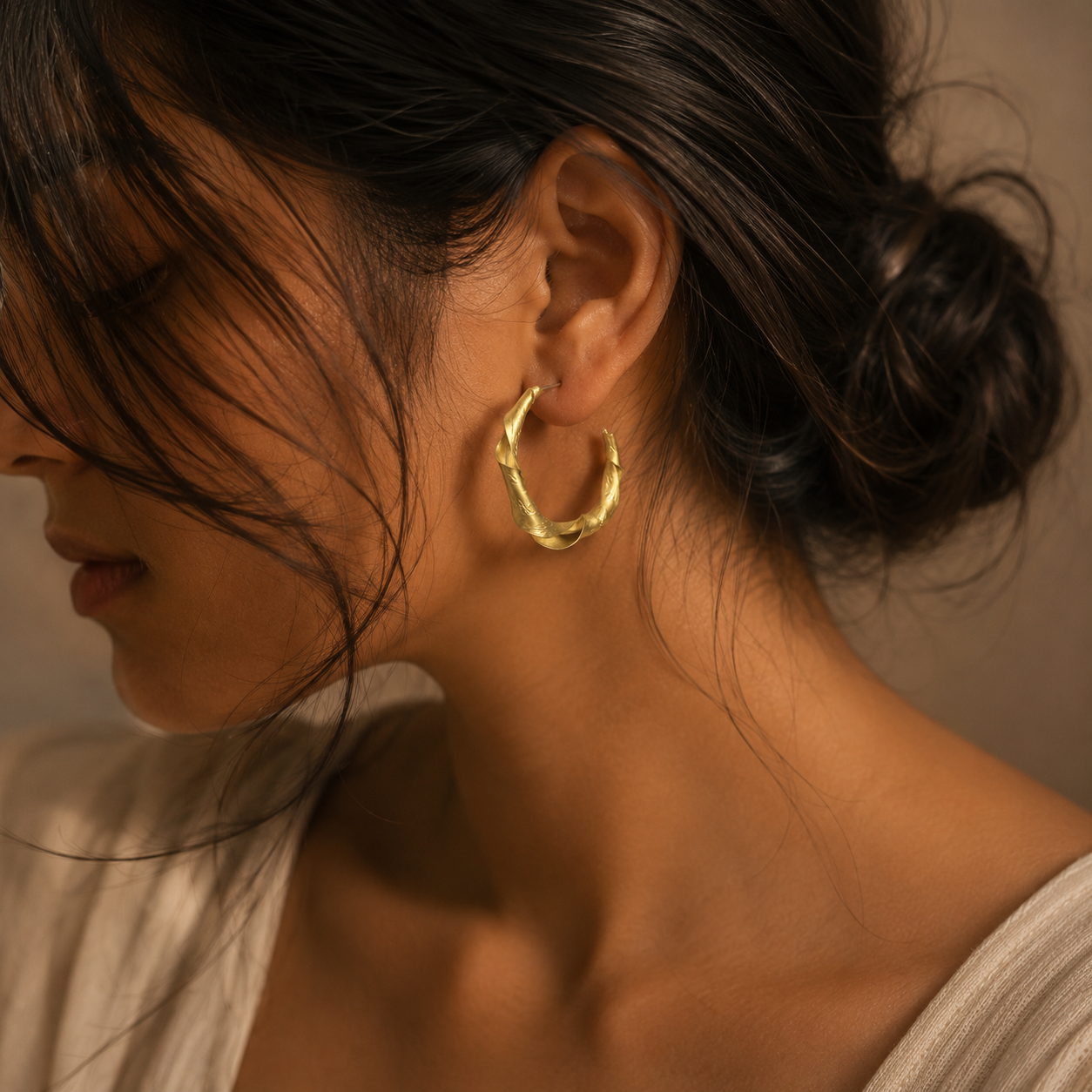 Aurora Twist Hoop Earrings